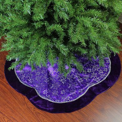 Northlight 48-in. Glittered Floral Christmas Tree Skirt