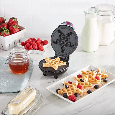 Dash Mini Americana Waffle Maker