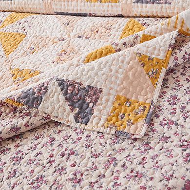 Greenland Home Fashions Pinwheel and Posey Bedspread Set
