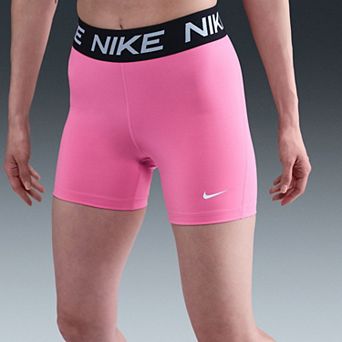Women's Nike Victory Essential Shorts
