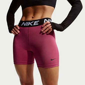 Women's Nike Victory Essential Shorts