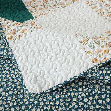 Marcielo 3 Piece Handcrafted Christmas Patchwork Vintage Style Holiday Cotton Quilt Set