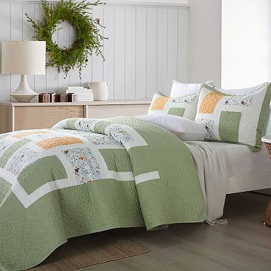 Marcielo 3 Piece Handcrafted Christmas Patchwork Vintage Style Holiday Cotton Quilt Set