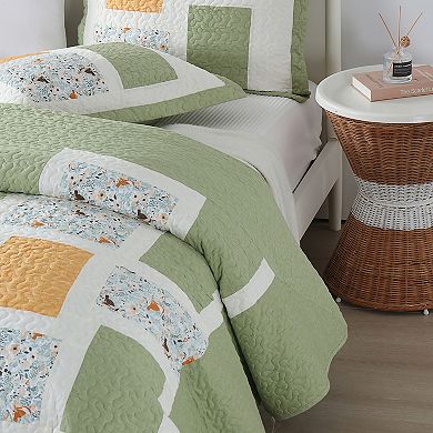 Marcielo 3 Piece Handcrafted Christmas Patchwork Vintage Style Holiday Cotton Quilt Set