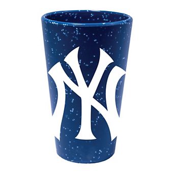 WinCraft New York Yankees 16oz. Team Color Silicone Pint Glass