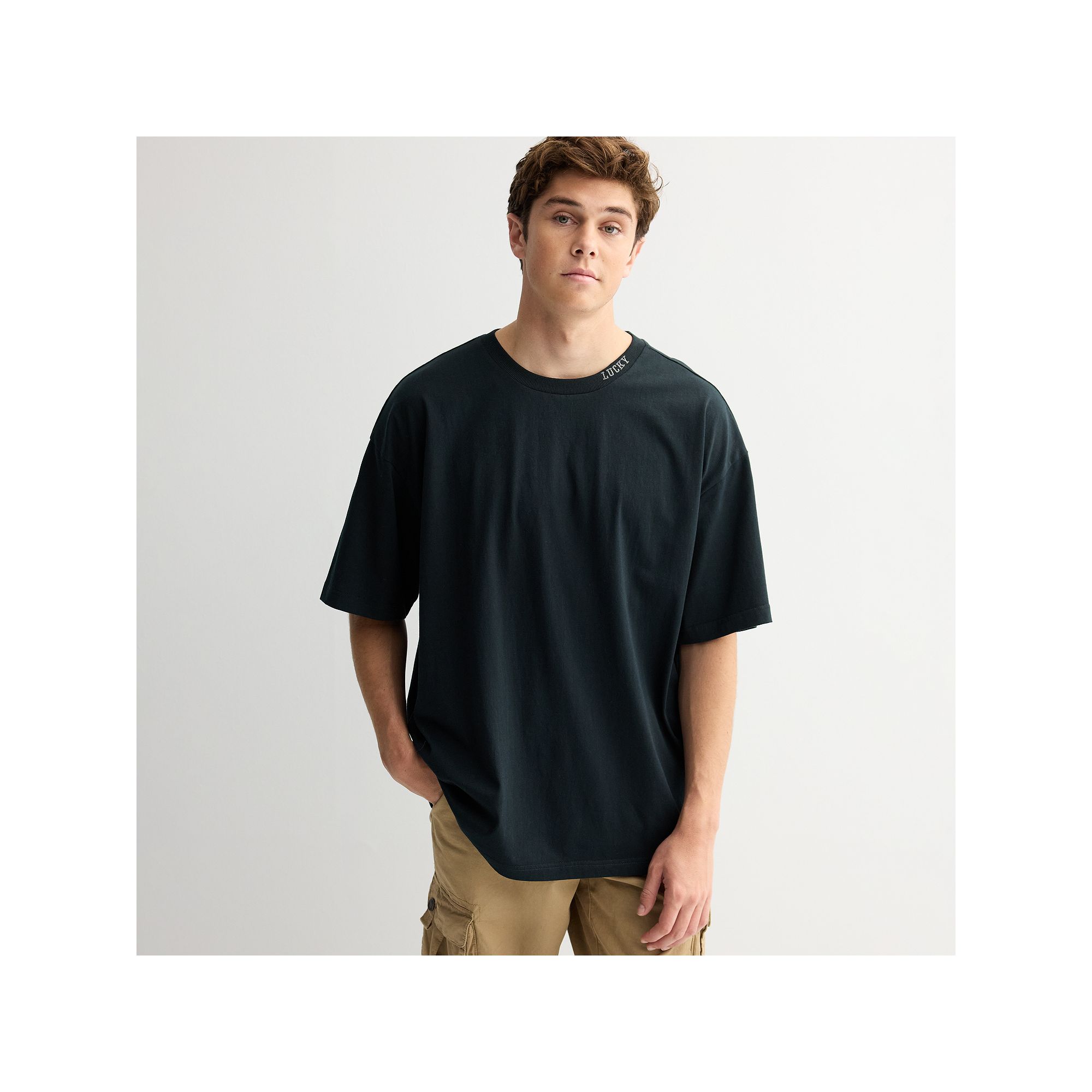 Mens Hollywood Short Sleeve Oversized Embroidered Tee, Size: Large, Black