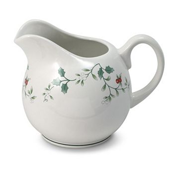 Pfaltzgraff Winterberry 24oz Gravy Pitcher