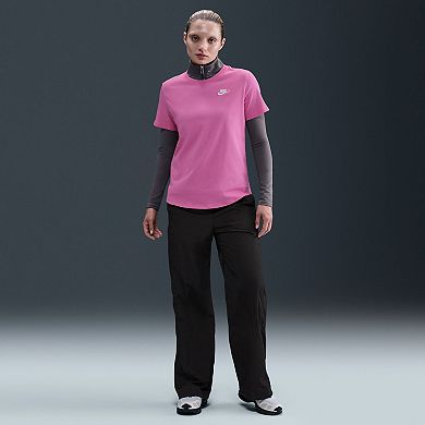 Women's Nike Sportswear Club Essentials Tee