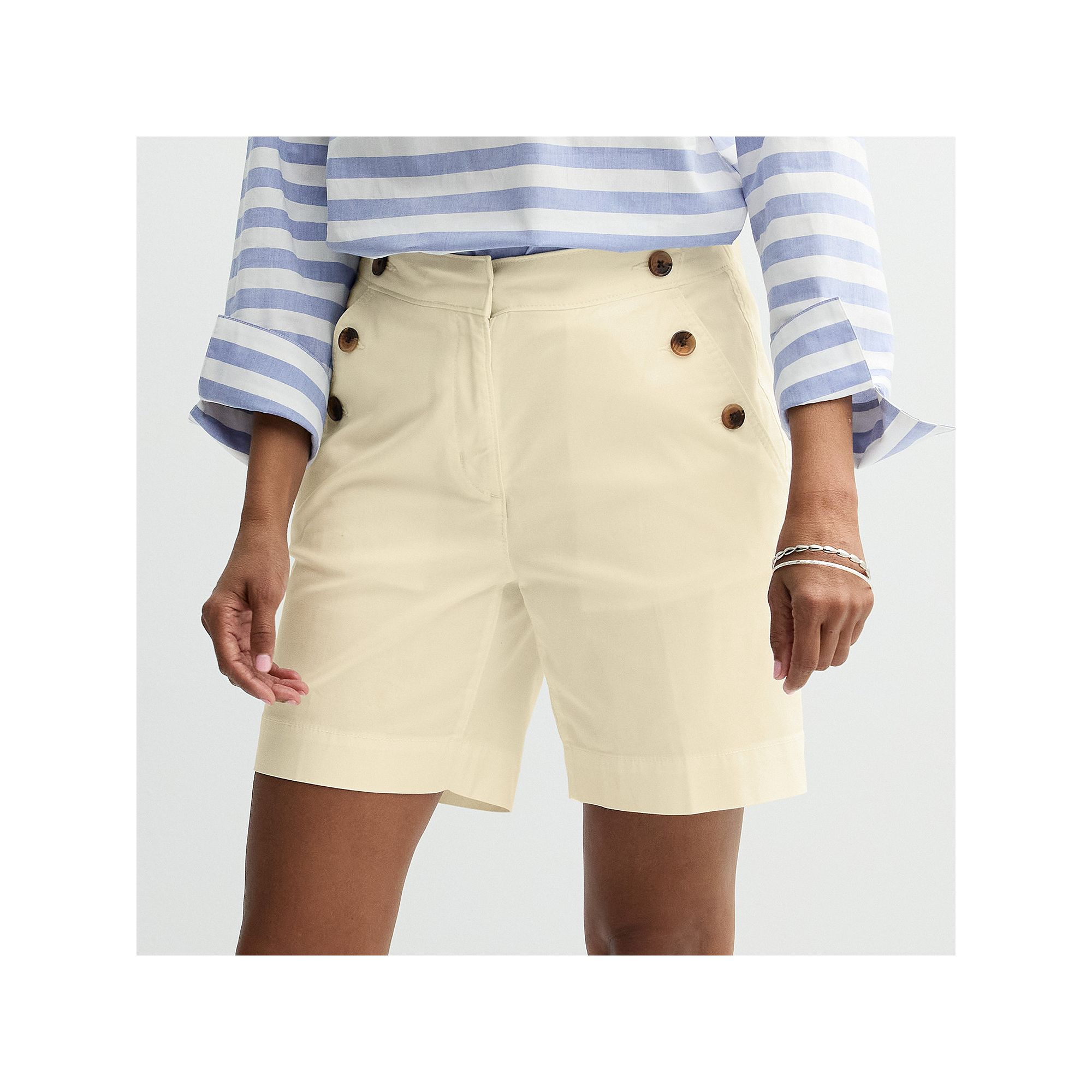 Womens Croft & Barrow® Classic Button Shorts, Size: 6, Chalk Hill