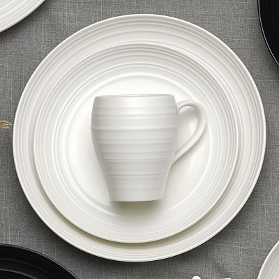 Mikasa Swirl 4-Piece Dinnerware Set