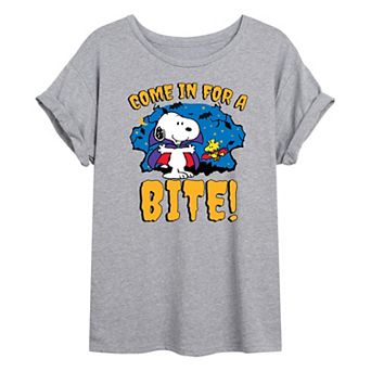 Juniors' Peanuts Snoopy & Woodstock Come In For A Bite Oversized Tee