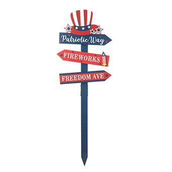 Glitzhome Patriotic/ Americana Wooden Top Hat Word Sign Yard Stake