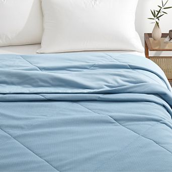 Unikome Lightweight Down Alternative Oversize Blanket, Reversible Cooling Blanket