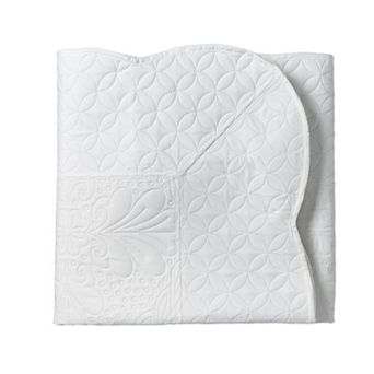 BrylaneHome Lily Pinsonic Damask Throw