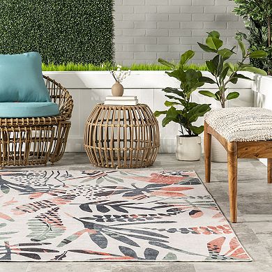 nuLOOM Mara Floral Indoor / Outdoor Area Rug