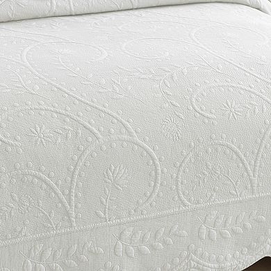 Marcielo 3 Piece 100% Cotton Elegantly Embroidered Oversized Lightweight Quilt Set