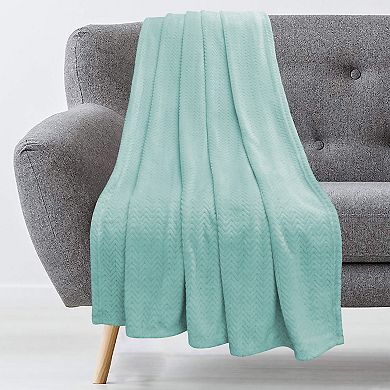 Harper Lane Plush Heaven Chevron Throw Blanket