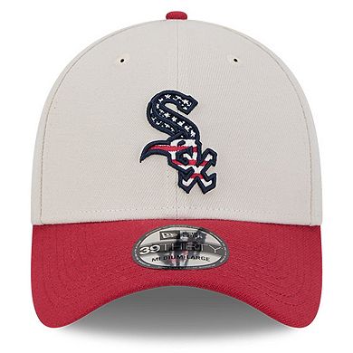 Men's New Era Khaki/Red Chicago White Sox 2024 Fourth of July 39THIRTY Flex Hat