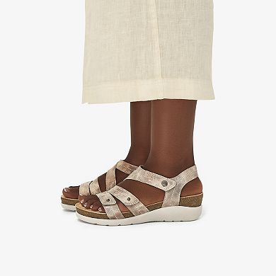 Clarks® Calenne Clara Women's Leather Wedge Sandals with Strappy Design