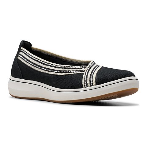 Обувь Clarks Cloudsteppers BreezeSky Air Women's Slip-On Shoes