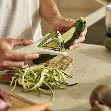 Joseph Joseph Switch 2-in-1 Julienne & Straight Vegetable Peeler