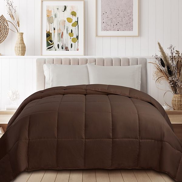 SUPERIOR Classic All-Season Reversible Down Alternative Comforter - Chocolate (CAL KING)