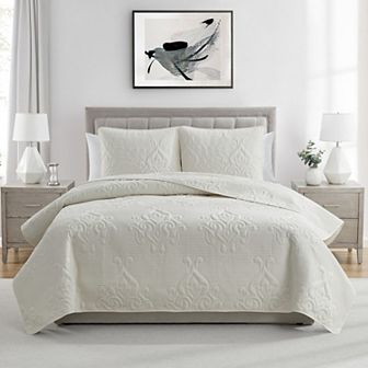 VCNY Home Solomun 3 pc Pinsonic Damask Microfiber Quilt Set