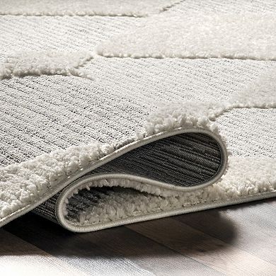 nuLOOM Marissa High / Low Diamond Tassel Area Rug