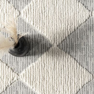 nuLOOM Marissa High / Low Diamond Tassel Area Rug