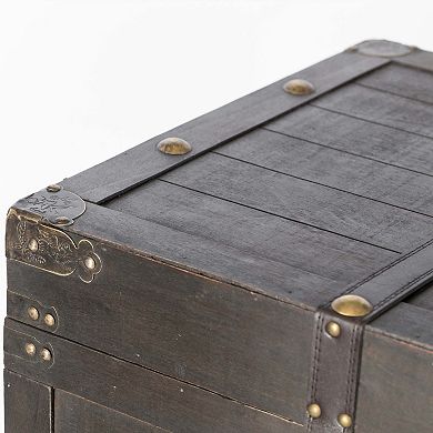 Wooden Storage Trunk with Lockable Latch