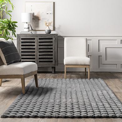 nuLOOM Jeni Solid Faux Rabbit Machine Washable Area Rug