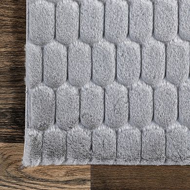 nuLOOM Nia Tile Faux-Fur Rabbit Machine Washable Area Rug