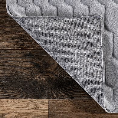 nuLOOM Nia Tile Faux-Fur Rabbit Machine Washable Area Rug