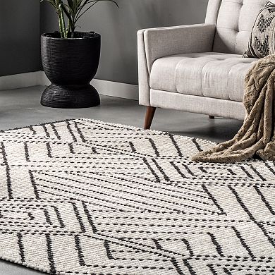nuLOOM Tatiana Soft Shaggy Textured Modern Diamond Fringe Area Rug