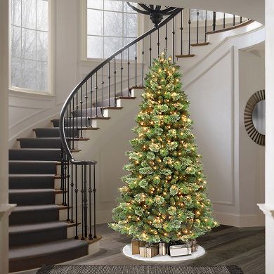 PULEO INTERNATIONAL 7.5-ft. Pre-Lit Oklahoma Pine Artificial Christmas Tree