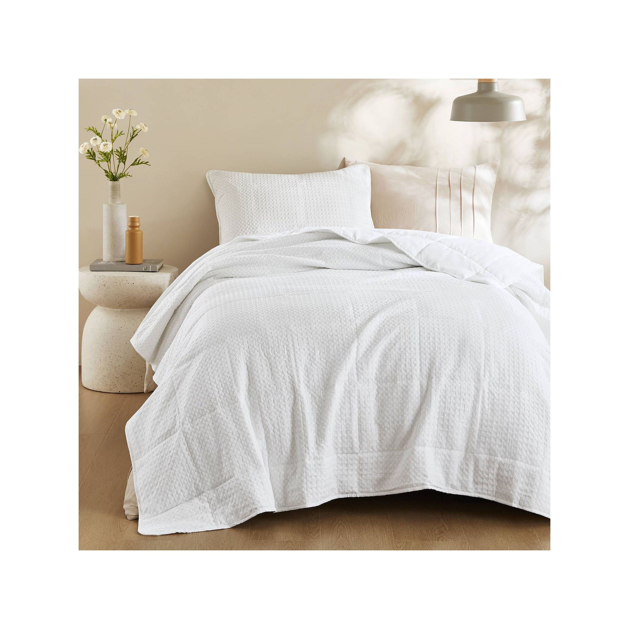 510 Design Mina Waffle Weave Textured Quilt Set, White