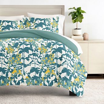 Urban Loft's Bedding Bundle, Patterned Duvet Cover Set, White Comforter And Solid Sheet Set