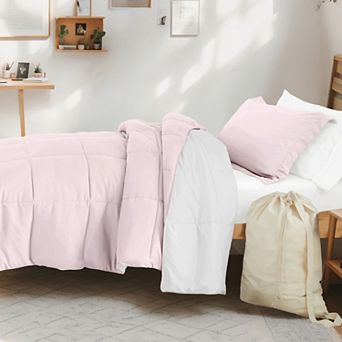 College Bundle, Reversible Comforter Set, Patterned Sheet Set, Pillows And Laundry Bag (Twin XL)