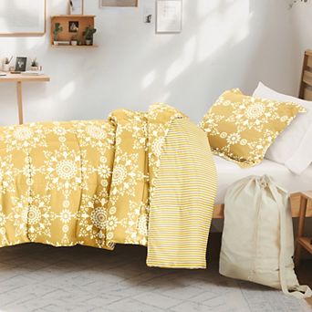 Campus Dorm Bundle, Patterned Comforter Set, Solid Sheet Set, Pillows And Laundry Bag (TWIN XL)