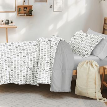 Campus Dorm Bundle, Patterned Comforter Set, Solid Sheet Set, Pillows And Laundry Bag (TWIN XL)