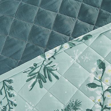 Madelinen Snowy Winter Printed Reversible Quilt Set with Shams