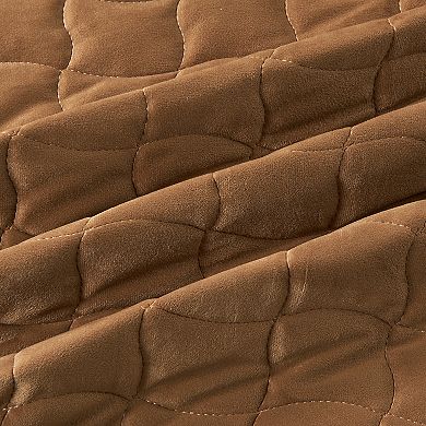 Madelinen Box-Stitched Velvet Quilt Set with Shams