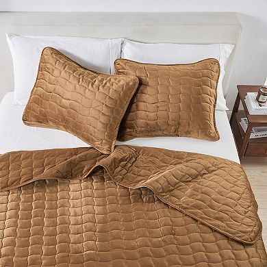 Madelinen Box-Stitched Velvet Quilt Set with Shams