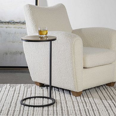 Brunei Accent/Drink Table