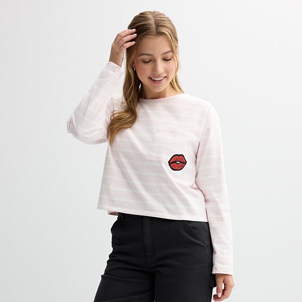 Juniors' madden girl Long Sleeve Pocket Tee with Embroidery Patch - Peach Mist (MEDIUM)