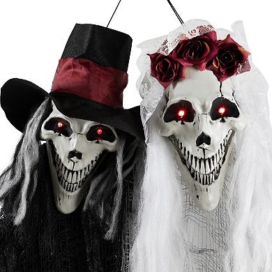 Northlight Lighted Vampire Couple With Sound Halloween Hanging Decor