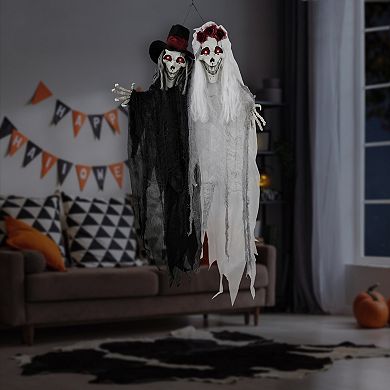 Northlight Lighted Vampire Couple With Sound Halloween Hanging Decor