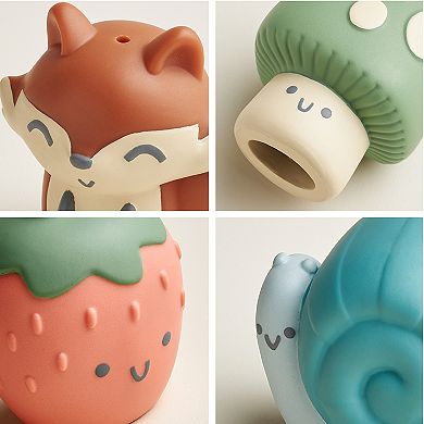 Expand your new baby essentials with these Itzy Ritzy Itzy Bitzy Finger Puppets.