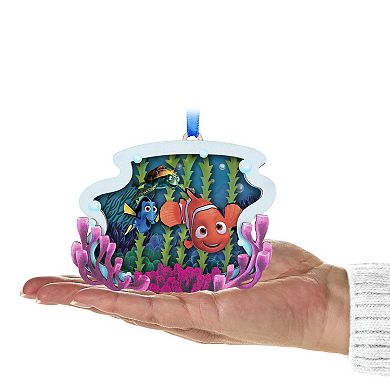Disney / Pixar's Finding Nemo Totally Unforgettable Friends Papercraft Hallmark Keepsake Christmas Ornament