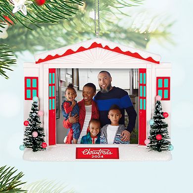 Christmas Memories Family Photoholder 2024 Hallmark Keepsake Christmas Ornament